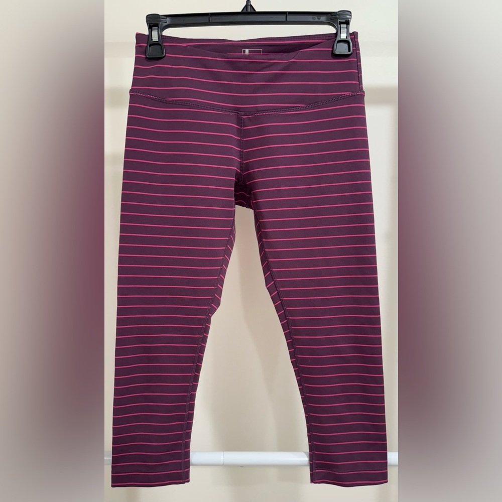 Mondetta Berry and Pink Stripe Active Crop Capri Leggings